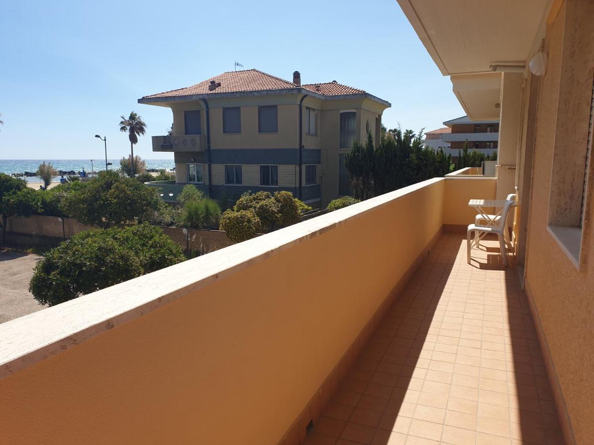 My Beachouse Montesilvano Exterior photo